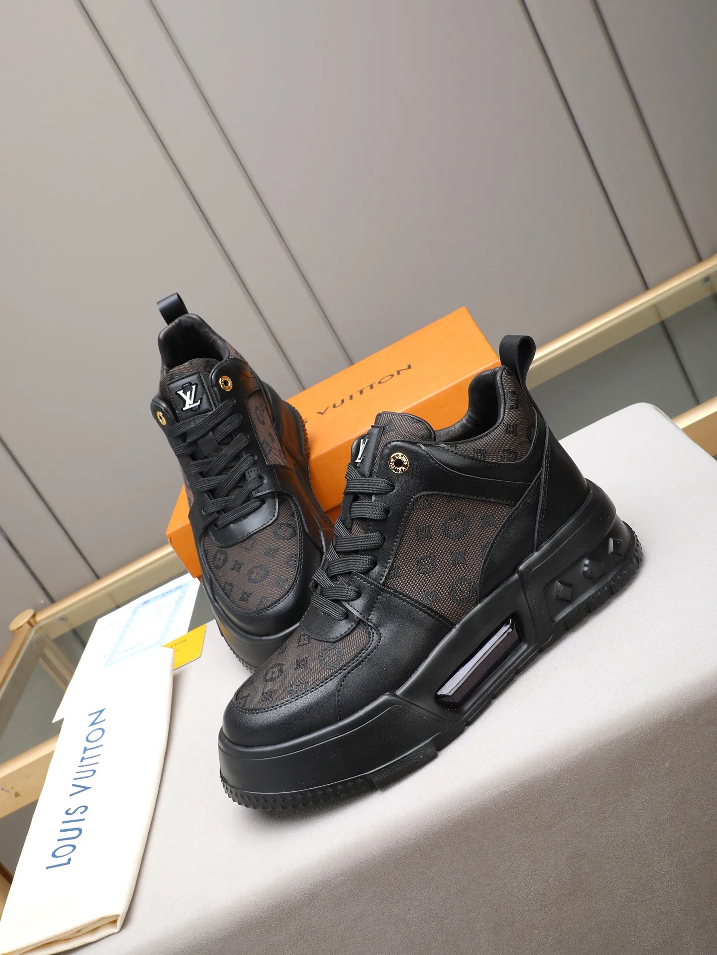 PP460 High Top Men's [LV] Autumn and winter high top classic hot style💝 👣👣Perfect last shape, beautiful design style 💋 💋This winter is no longer cold😢😢Cow leather➕LV special material➕Breathable sheep lining➕Non-slip and wear-resistant foam air cushion outsole🎩A must-have for fashionable men❗Number: 38-44 (45 custom-made) The real thing looks better🎬The real thing looks better👅, 5 colors to choose from